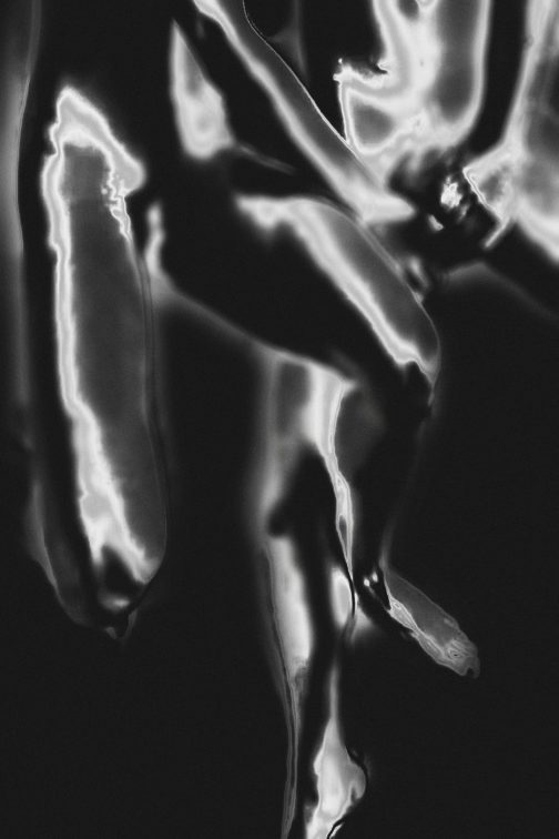 NOT IN LOVE ANYMORE série, 2023 - 2025 Images numériques et photographies 30 x 40 cm - Non Fiction