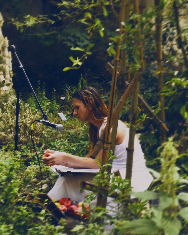 Eve (cutting Adam’s apple) Lecture performée, 15min Doc, Paris // Las Ligas Menores , Paris (extrait texte), 2025 - Non Fiction