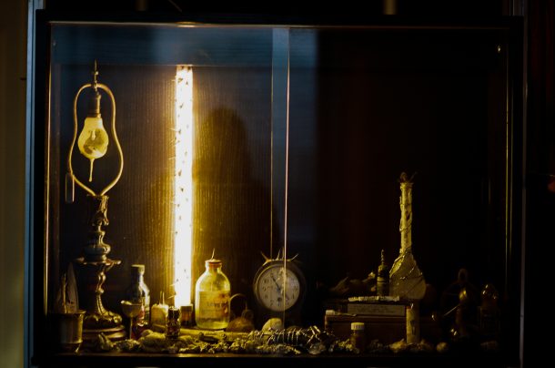  Il y a une multitude d’existences YJ car il y a nombre de nœuds.  - Non Fiction